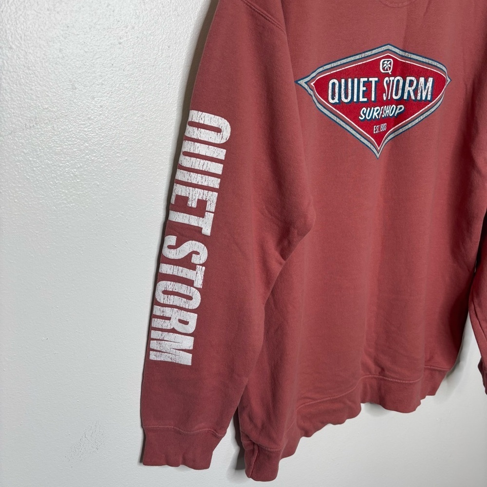 Quiet Storm Surf Shop Crewneck Sweatshirt Men’s Medium Faded Red - Picture 6 of 7